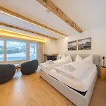 New Premium With Efireplace, Pool & Sauna Apartman St. Moritz