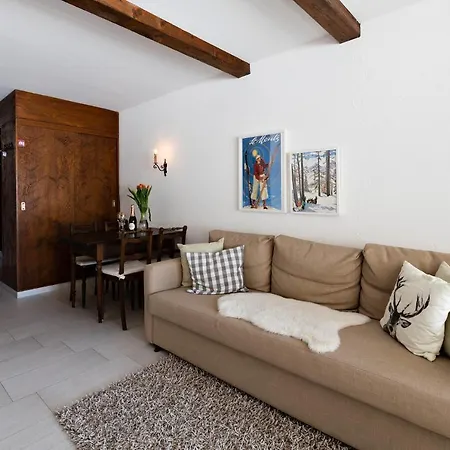 New Premium With Fireplace, Pool & Sauna * 圣莫里茨